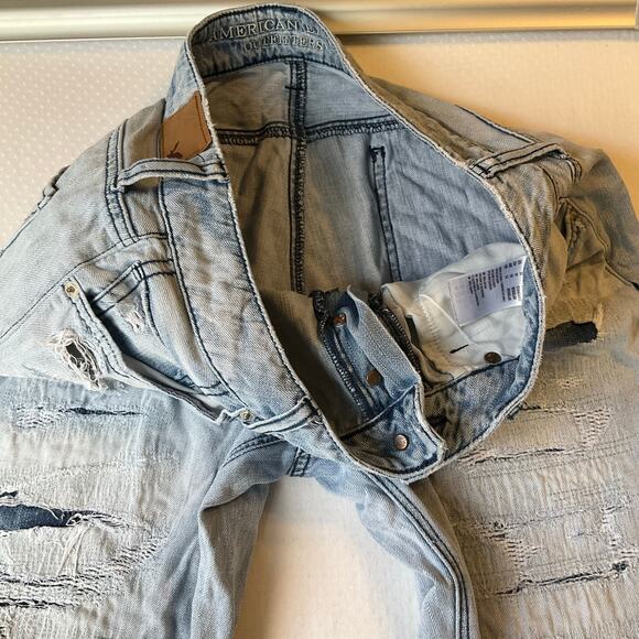 American Eagle Outfitters Women Jeans size 10 US Blue Straight Leg Mid Rise - Picture 10 of 11